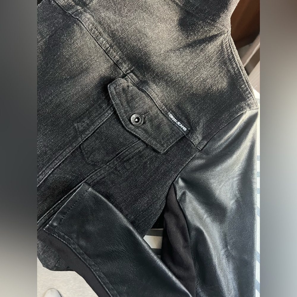 DKNY Jeans Women's Black Grey Denim Jacket with Faux Leather Sleeves 🦋